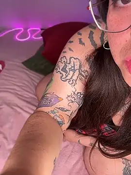 Snapshot of Mizztikaa chatting on June 16, 2026, 7:58 pm Mizztikaa online show from June 16, 2026, 7:58 pm