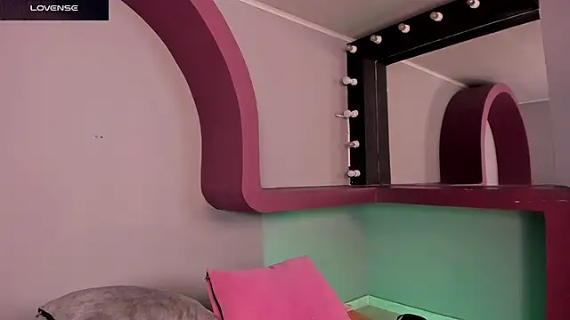 Snapshot of morganlake_ chatting on November 27, 2025, 7:36 pm morganlake online show from November 27, 2025, 7:36 pm