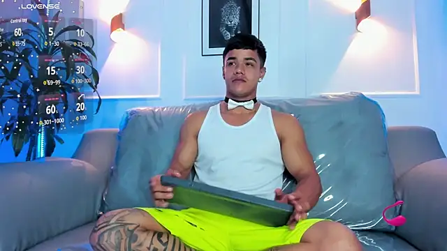 Snapshot of Rob_saenz_ chatting on November 28, 2025, 11:43 am Rob saenz online show from November 28, 2025, 11:43 am