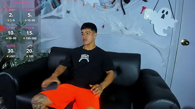 Snapshot of Rob_saenz_ chatting on October 26, 2025, 3:45 pm Rob saenz online show from October 26, 2025, 3:45 pm