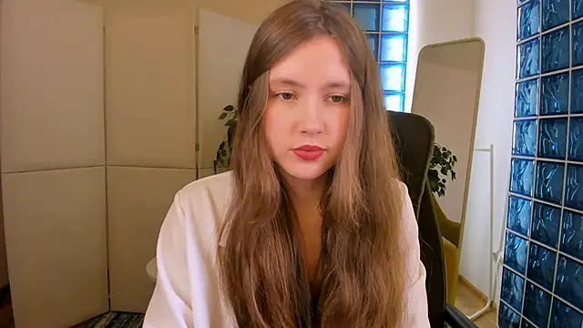 MaryannSoftt online show from October 14, 2025, 3:45 pm