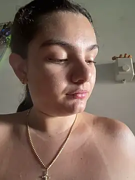 Snapshot of eva_y_marcelo chatting on July 2, 2026, 12:33 pm eva y marcelo online show from July 2, 2026, 12:33 pm