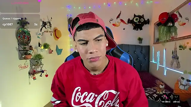 Snapshot of Damian_latinxxx chatting on November 8, 2025, 3:21 am Damian latinxxx online show from November 8, 2025, 3:21 am