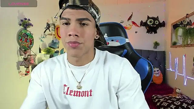 Snapshot of Damian_latinxxx chatting on November 13, 2025, 3:10 am Damian latinxxx online show from November 13, 2025, 3:10 am