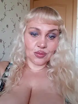 Snapshot of IsabellaBoni chatting on March 16, 2026, 7:12 am IsabellaBoni online show from March 16, 2026, 7:12 am