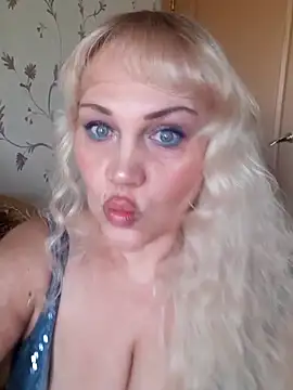 Snapshot of IsabellaBoni chatting on March 14, 2026, 7:03 am IsabellaBoni online show from March 14, 2026, 7:03 am