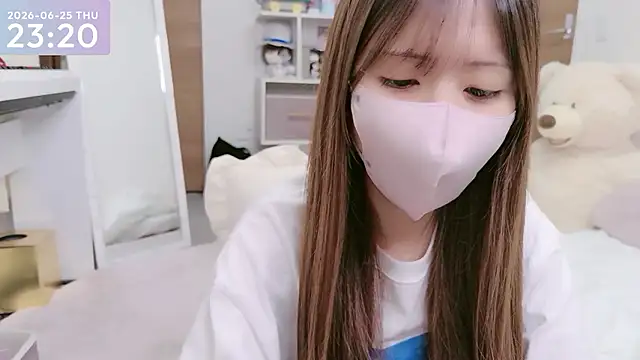 Snapshot of -SHINON- chatting on June 25, 2026, 2:22 pm -SHINON- online show from June 25, 2026, 2:22 pm