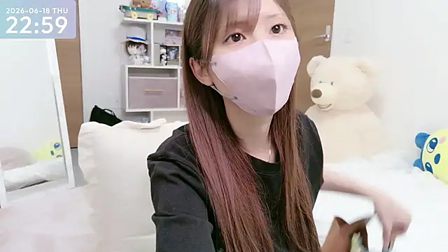 Snapshot of -SHINON- chatting on June 18, 2026, 2:00 pm -SHINON- online show from June 18, 2026, 2:00 pm