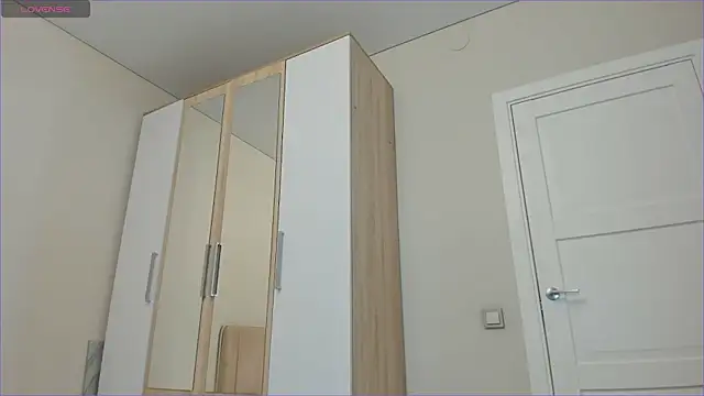 Snapshot of sweety_vikky chatting on March 8, 2025, 12:22 am sweety vikky online show from March 8, 2025, 12:22 am