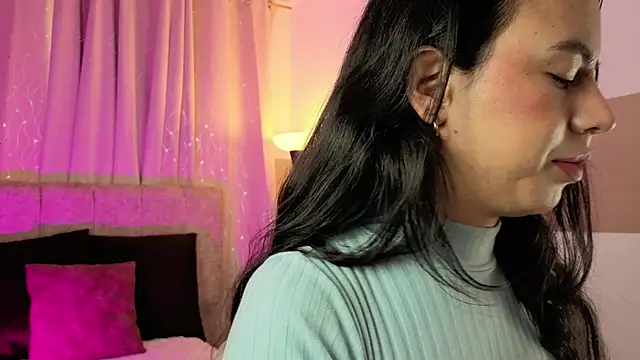 Snapshot of Zara_dulce chatting on June 8, 2026, 12:49 pm Zara dulce online show from June 8, 2026, 12:49 pm