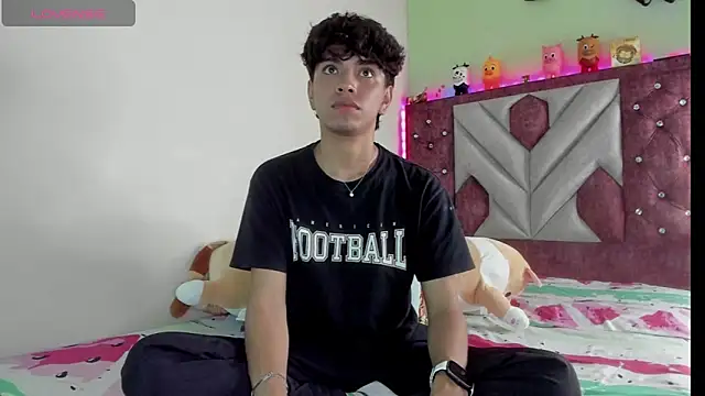 Santy carrington online show from November 21, 2025, 1:59 am