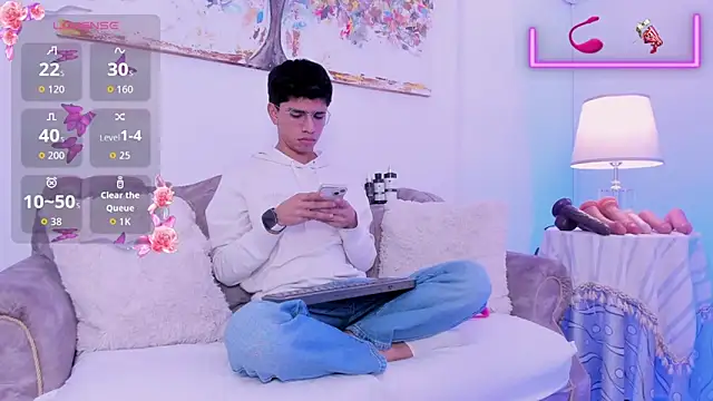 Santy carrington online show from April 15, 2026, 1:37 pm