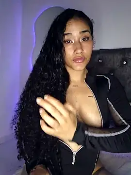 Snapshot of jaderossxx chatting on February 11, 2026, 1:05 am jaderossxx online show from February 11, 2026, 1:05 am