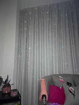 Snapshot of IvonneJoy chatting on August 5, 2026, 10:37 pm IvonneJoy online show from August 5, 2026, 10:37 pm