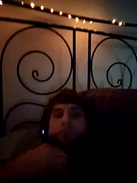 Snapshot of domdom26z chatting on November 5, 2025, 11:35 am domdom26z online show from November 5, 2025, 11:35 am