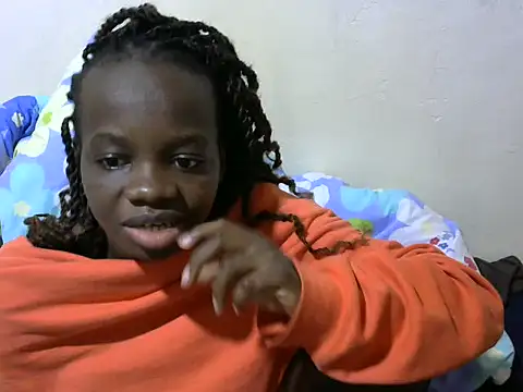 Snapshot of Thicky_kyla chatting on June 9, 2026, 7:48 pm Thicky kyla online show from June 9, 2026, 7:48 pm