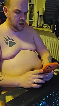 PupW0lfy online show from January 17, 2026, 7:28 pm