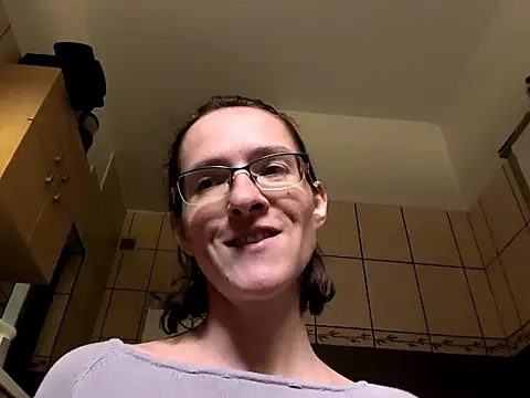 Milky hairy mommy online show from October 17, 2025, 10:39 am