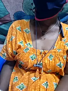 Snapshot of Tamil--Rani chatting on November 1, 2025, 1:16 pm Tamil--Rani online show from November 1, 2025, 1:16 pm