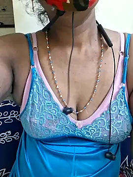 Snapshot of Tamil--Rani chatting on June 1, 2026, 2:50 pm Tamil--Rani online show from June 1, 2026, 2:50 pm