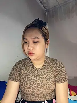 Odette68 online show from June 7, 2026, 11:43 pm