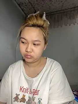 Odette68 online show from May 5, 2026, 12:57 am