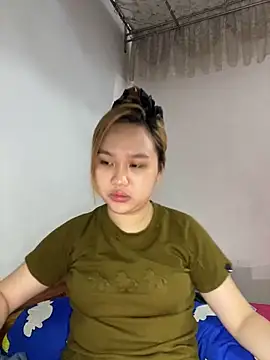 Odette68 online show from June 12, 2026, 11:24 pm