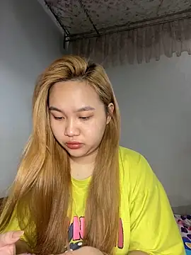 Odette68 online show from May 6, 2026, 12:25 am