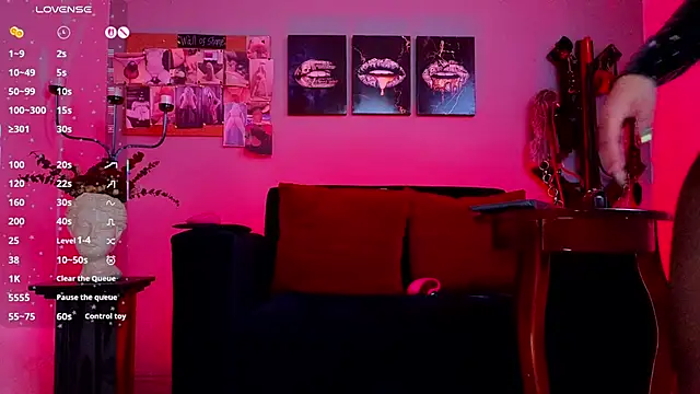 selena rogue online show from October 17, 2025, 11:45 am