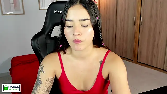 Snapshot of Veronica_isaza__ chatting on July 28, 2026, 4:50 pm Veronica isaza online show from July 28, 2026, 4:50 pm