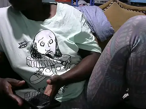 Snapshot of sweet_gal01 chatting on November 23, 2025, 8:41 pm sweet gal01 online show from November 23, 2025, 8:41 pm