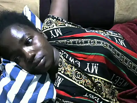 Snapshot of sweet_gal01 chatting on March 3, 2026, 1:01 am sweet gal01 online show from March 3, 2026, 1:01 am