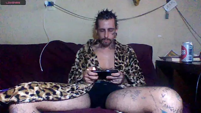 Snapshot of sellvageria chatting on July 18, 2026, 7:11 pm sellvageria online show from July 18, 2026, 7:11 pm