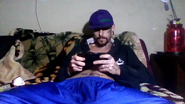 Snapshot of sellvageria chatting on June 12, 2026, 8:39 pm sellvageria online show from June 12, 2026, 8:39 pm