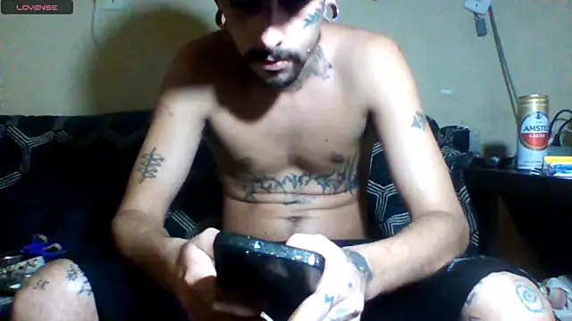 Snapshot of sellvageria chatting on June 6, 2026, 7:52 pm sellvageria online show from June 6, 2026, 7:52 pm