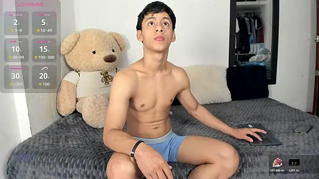 Snapshot of LittleParker chatting on October 21, 2025, 12:37 pm LittleParker online show from October 21, 2025, 12:37 pm