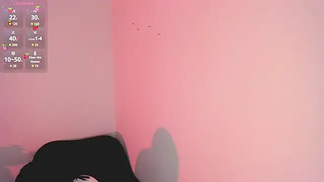 Snapshot of lovely__martina chatting on October 28, 2025, 8:52 pm lovely  martina online show from October 28, 2025, 8:52 pm