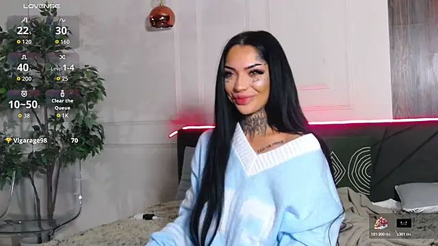 Snapshot of CreamyInkky_ chatting on October 31, 2025, 3:47 am CreamyInkky online show from October 31, 2025, 3:47 am