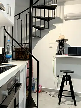 Snapshot of Divina_X_ chatting on December 3, 2025, 5:41 am Divina X online show from December 3, 2025, 5:41 am