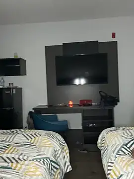 Snapshot of KingQu33nNephilim chatting on September 20, 2025, 3:22 am KingQu33nNephilim online show from September 20, 2025, 3:22 am