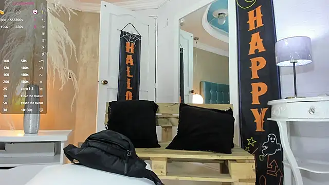 Snapshot of RicoBrown777_ chatting on October 17, 2025, 5:00 am RicoBrown777 online show from October 17, 2025, 5:00 am