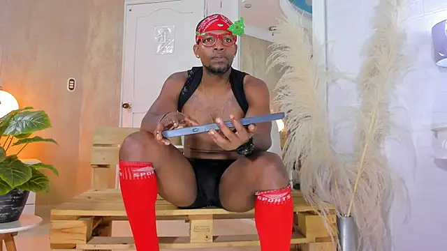 Snapshot of RicoBrown777_ chatting on November 9, 2025, 4:38 am RicoBrown777 online show from November 9, 2025, 4:38 am