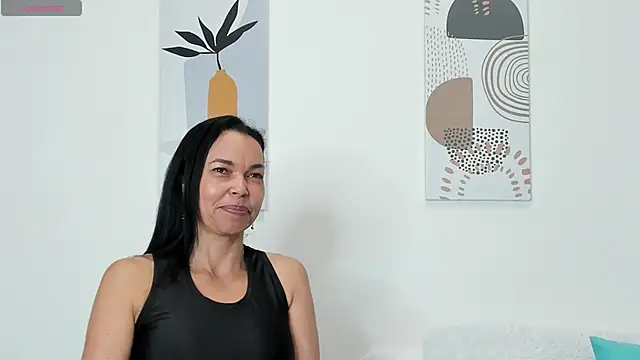 Snapshot of Evawalker_ chatting on February 8, 2025, 6:01 pm Evawalker online show from February 8, 2025, 6:01 pm