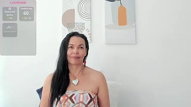 Snapshot of Evawalker_ chatting on May 19, 2026, 2:46 pm Evawalker online show from May 19, 2026, 2:46 pm
