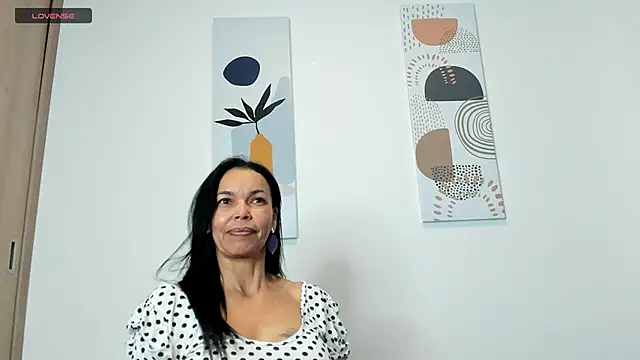 Snapshot of Evawalker_ chatting on February 21, 2025, 4:40 am Evawalker online show from February 21, 2025, 4:40 am