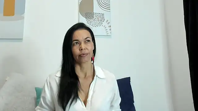 Snapshot of Evawalker_ chatting on March 4, 2025, 1:23 am Evawalker online show from March 4, 2025, 1:23 am