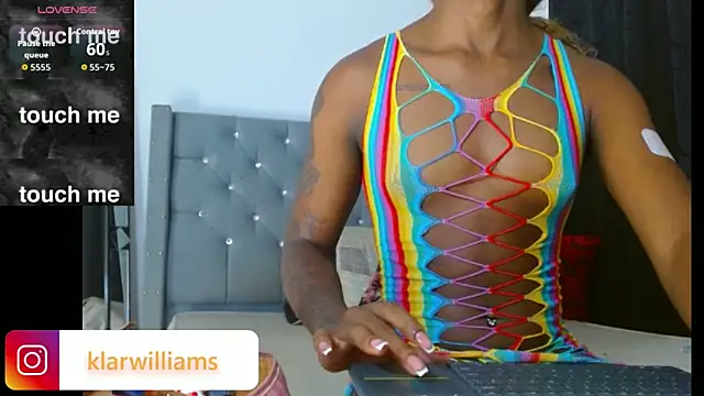 klarwillians online show from October 8, 2025, 1:45 pm