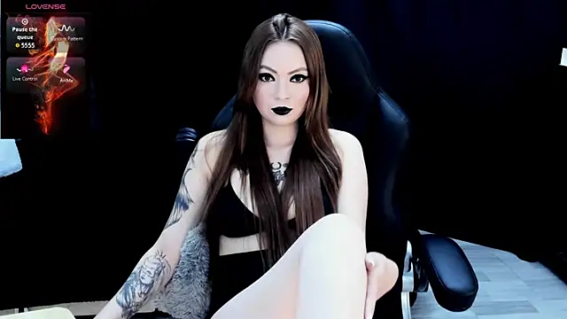 Snapshot of nasty_katty_ chatting on November 28, 2025, 10:10 pm nasty katty online show from November 28, 2025, 10:10 pm