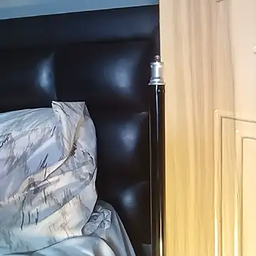 amarrabrown2024 online show from October 16, 2025, 7:05 am