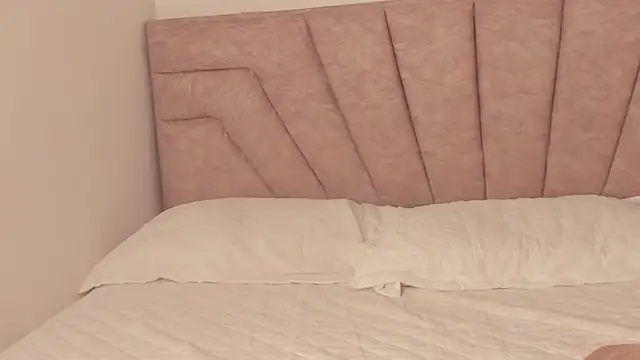 SavannahWildee online show from November 24, 2025, 12:16 pm